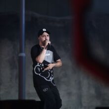 Ο ΛΕΞ ξεσήκωσε πάνω από 60.000 θεατές στο ΟΑΚΑ, στήνοντας μια ιστορική συναυλία-ορόσημο για την ελληνική ραπ και τη «Χειρότερη Γενιά»