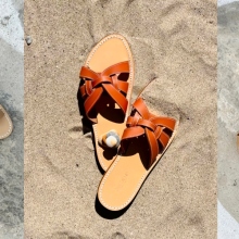 Sandalia Cyclades: Τα δερμάτινα σανδάλια που θα φοράς όλο το καλοκαίρι