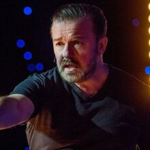 Ο Ρίκι Τζερβέις δημιουργεί τη νέα σειρά κινουμένων σχεδίων «Alley Cats» για το Netflix - Με πρωταγωνιστές αδέσποτες γάτες και ένα καστ γνωστών κωμικών