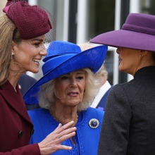 Η βασίλισσα Καμίλα διακόπτει τη συζήτηση της Κέιτ Μίντλετον με τη Μελάνια Τραμπ 