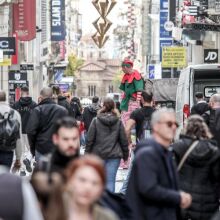 Χριστούγεννα 2025: Γιορτές στο σπίτι φέτος για το 53% των Ελλήνων