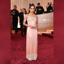 Ντύσου όπως η Ζόι Κράβιτς: 10 slip dresses που ξεχωρίσαμε στην αγορά