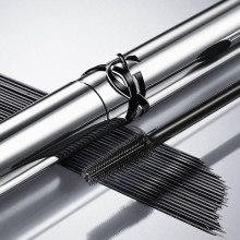 ysl_dmi_maky_lash-latex_mascara-26_digital-still-life_packshot_brush-on-texture_shade-1_landscape_1920x1080px_3614274486599_rgb