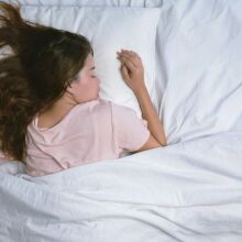 Οι γυναίκες χρειάζονται περισσότερο ύπνο από τους άνδρες: Μύθος ή αλήθεια;