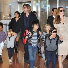 Μπραντ Πιτ: O γιος του, Μάντοξ, αφαίρεσε το επίθετο του ηθοποιού - Ποια παιδιά αρνήθηκαν το όνομά του