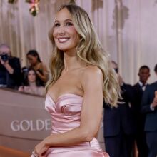 Νίκι Γκλέιζερ: Γιατί επιτρέπει στον σύντροφό της να συνευρίσκεται με άλλες γυναίκες - Η κωμικός αποκαλύπτει τις λεπτομέρειες της σχέσης της με τον Κρις Κόνβι