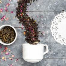 Κούπα με φύλλα τσαγιού