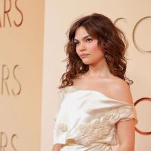 Το «μουτρωμένο βλέμμα» της Gen Z: Τάση, στάση και nonchalant vibe