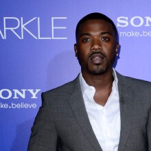 Προκαλεί ξανά με δηλώσεις του ο Ray J - Ισχυρίζεται ότι έχει κοιμηθεί με 12.500 γυναίκες - Υποστηρίζει ότι όταν είναι σε tour πηγαίνει με 5 ως 10 γυναίκες την ημέρα