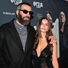 Ο Ρομέν Γαβράς παρουσίασε στην Αθήνα το «Sacrifice», μαζί με την Έμιλι Ραταϊκόφσκι και τον Βενσάν Κασέλ, μετά τα γυρίσματα στην Ελλάδα.