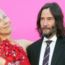 Κιάνου Ριβς και Αλεξάντρα Γκραντ πιο ερωτευμένοι ποτέ - Το φιλί στο Rockefeller Center - Η ανάρτηση της συντρόφου του ηθοποιού 