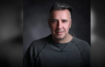 Storyteller | Στη Μάνη με τον Κώστα Εξαρχέα: Το μήλο δεν έπεσε κάτω απ’ τη Μηλιά