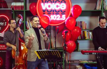 Η Αθήνα γιόρτασε τον έρωτα στο κέντρο της πόλης με τον Voice102.5