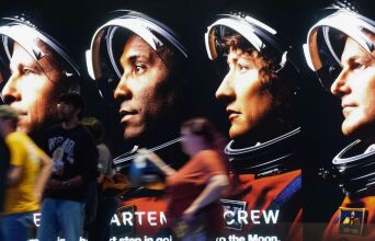 Amaze, amaze, amaze: Όταν το σινεμά φτάνει ως το πιο μακρινό σημείο όπου έχει βρεθεί ο άνθρωπος