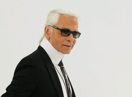 Στον Καρλ Λάγκερφελντ αφιερωμένο το φετινό Met Gala