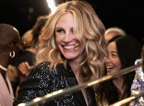 nikhtes_prix_de_beaute_2022_gynaikeio_arwma_beautemag_12_22_qui_la_vie_est_belle_lancome_julia_roberts1-e1672141091496-1024x1015