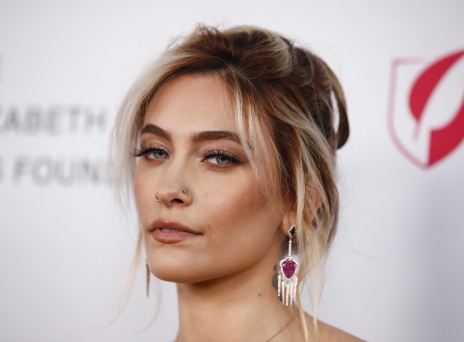 Πάρις Τζάκσον: Η κόρη του Μάικλ Τζάκσον είναι μοντέλο και μουσικός