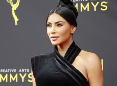 Ο οίκος Balenciaga ζητάει συγνώμη για τις διαφημίσεις με παιδιά και BDSM αρκουδάκια