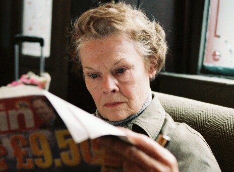 Η Τζούντι Ντεντς δεν μπορεί να διαβάζει πλέον σενάρια για νέες ταινίες