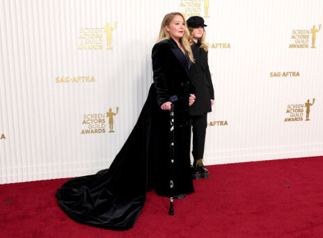 Κριστίνα Άπλγκεϊτ: Η σοκαριστική αλλαγή Άπλγκεϊτ από τη σκλήρυνση κατά πλάκας - Δείτε βίντεο