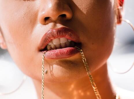 Ποιες είναι οι τάσεις στα αξεσουάρ για τη σεζόν Άνοιξη 2023