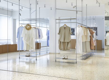 Η διαχρονικότητα συναντά το μοντέρνο design στο πιο ξεχωριστό concept store της Πλάκας 