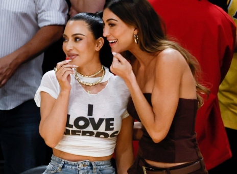 Είναι το nerd-trend το νέο it-girl trend? 