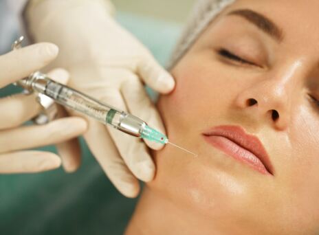 Απάτη χιλιάδων ευρώ με botox και υαλουρονικό οξύ από βραβευμένη επιχειρηματία