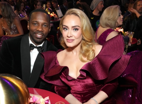 Η Adele και ο Rich Paul είναι επισήμως παντρεμένοι - Το επιβεβαίωσε η ίδια στο σόου του Alan Carr  