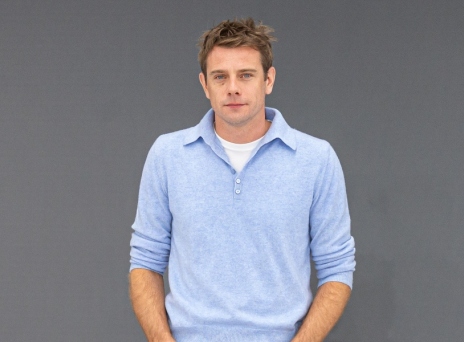 Ο Jonathan Anderson έλαβε το βραβείο «Σχεδιαστής της Χρονιάς»  Ο Ιταλός μετρ της μόδας Valentino Garavani  κέρδισε στην κατηγορία «Εξαίρετου Επιτεύγματος» 