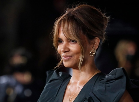 Η Χάλι Μπέρι