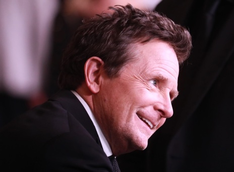 Μάικλ Τζ. Φοξ: Έπαιξε κιθάρα πάνω σε αναπηρικό αμαξίδιο με τους Coldplay