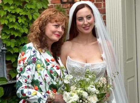 Σούζαν Σάραντον: Η απάντηση της κόρης της για το «προκλητικό» νυφικό της