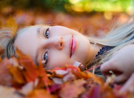 Ποιες οι αλλαγές στην περιποίηση του δέρματος που απαιτεί το φθινόπωρο