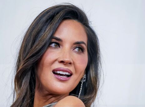 Ολίβια Μαν: Δείχνει ημίγυμνη τα σημάδια της διπλής μαστεκτομής και στέλνει μήνυμα κατά του καρκίνου