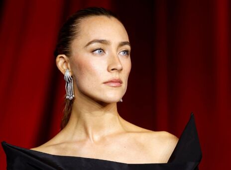  Σίρσα Ρόναν: Πώς αποστόμωσε τον Πολ Μεσκάλ για την αυτοάμυνα των γυναικών