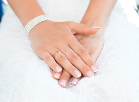 Πώς να κάνετε γαλλικό μανικιούρ στο σπίτι