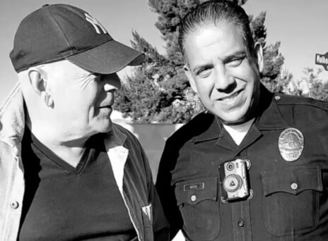 Μπρους Γουίλις: Η συγκινητική πρώτη εμφάνιση του ηθοποιού μετά τη διάγνωση για αφασία