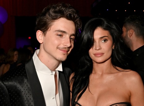 Όσκαρ 2025: Το φιλί της παρηγοριάς Σαλαμέ-Κάιλι Τζένερ μετά το βραβείο Α' Ανδρικού Ρόλου 