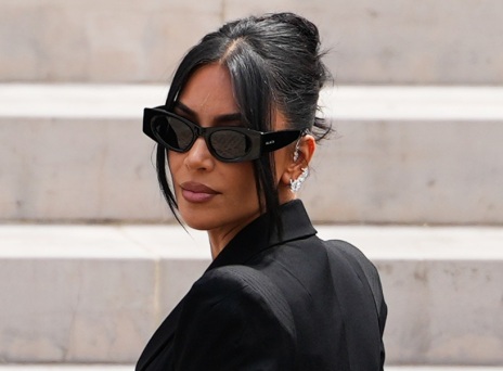 Η Κιμ Καρντάσιαν φοβήθηκε ότι θα τη βίαζαν και θα τη σκότωναν κατά τη διάρκεια της ληστείας στο Παρίσι