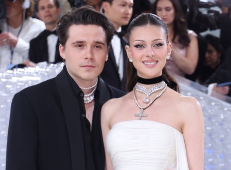 Μπρούκλιν Μπέκαμ και Νίκολα Πελτζ σε οικογενειακά δράματα