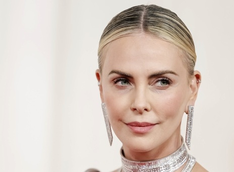 Σαρλίζ Θερόν: Η εξομολόγηση που έγινε viral - Έκανα one night stand με 26χρονο και ήταν καταπληκτικό