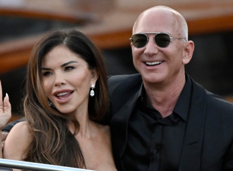 Λόρεν Σάντσες Μπέζος και Τζεφ Μπέζος την επόμενη μέρα του γάμου τους στη Βενετία της Ιταλίας