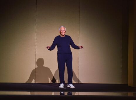 Πώς το «American Gigolo» έκανε διάσημο παγκοσμίως τον Τζόρτζιο Αρμάνι