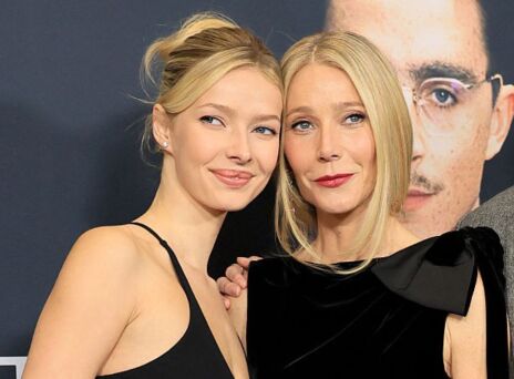 Όταν το vintage γίνεται οικογενειακή υπόθεση: Η Άπλ Μάρτιν φόρεσε ξανά το φόρεμα της Γκουίνεθ Πάλτροου