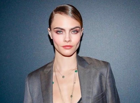 Cara Delevingne: Μου είπαν να βγάλω το εσώρουχό μου για ένα σεμινάριο αυνανισμού