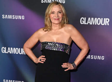 Kim Cattrall | H σπάνια εμφάνισή της στο κόκκινο χαλί με τον 50χρονο σύντροφό της, Russell Thomas