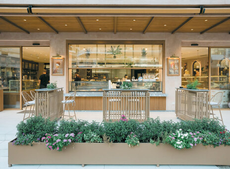 Ζαχαροπλαστείο Κωστής, τα πάντα για το γλυκό και το πρωινό σου