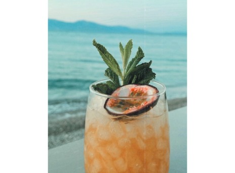 Bandit’s Roost All Day Bar: Το meeting point του καλοκαιριού