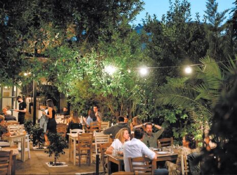 Μεζεδοπωλείο Δούκισσα